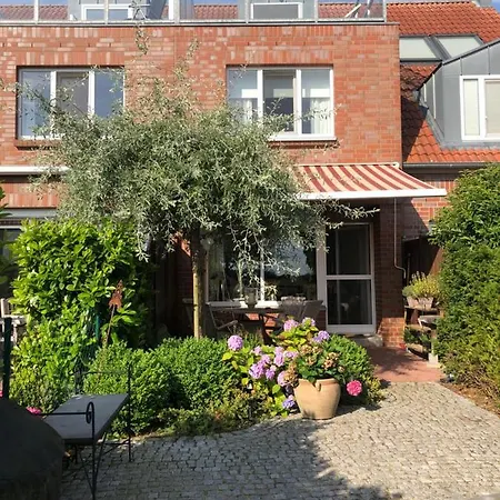 Hygge House - Mit Garten, Dachterrasse Und Weitblick Σπίτι διακοπών *